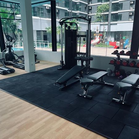 Maxim 2 Bedrooms Mrt Station Cheras Kuala Lumpur Homestay Exterior foto