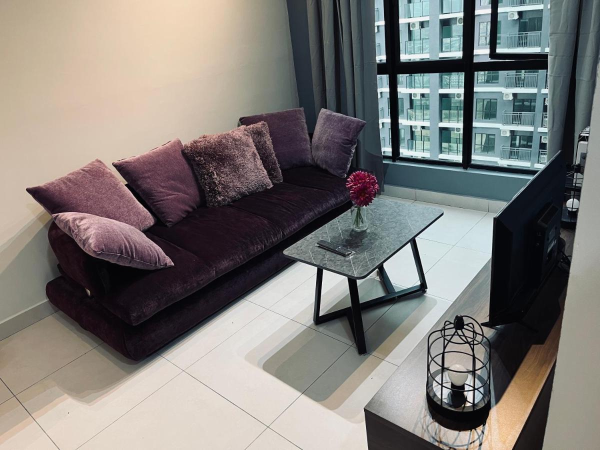 Maxim 2 Bedrooms Mrt Station Cheras Kuala Lumpur Homestay Exterior foto