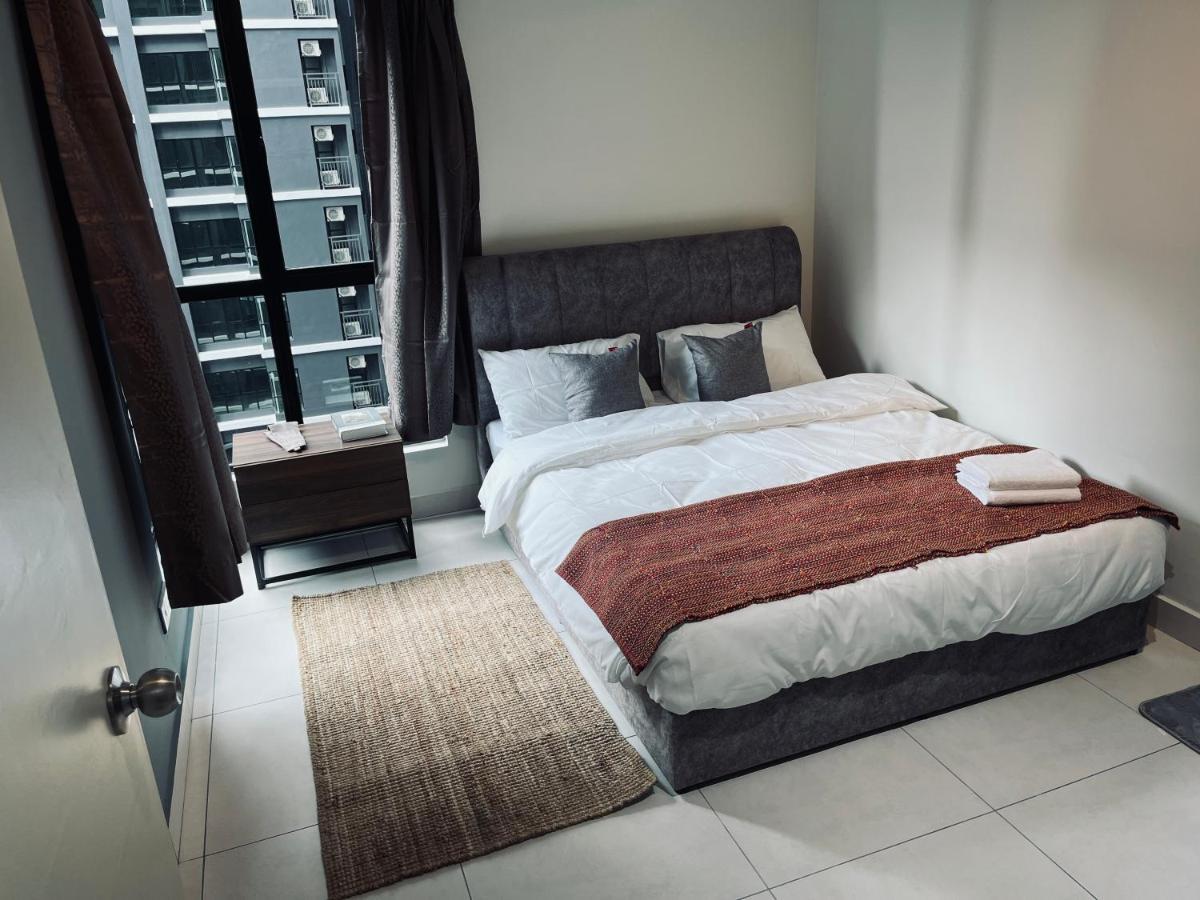 Maxim 2 Bedrooms Mrt Station Cheras Kuala Lumpur Homestay Exterior foto